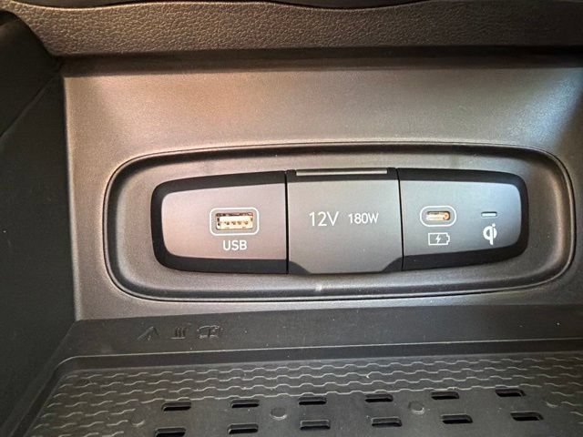 New 2026 Hyundai Venue SEL FWD image 24