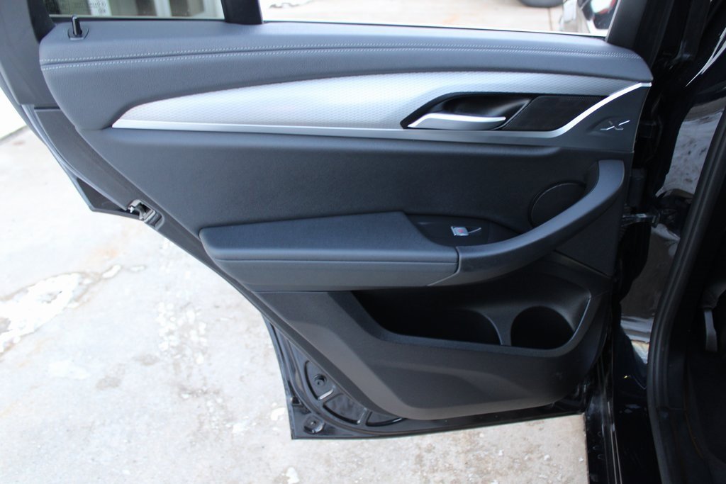 Used 2020 BMW X4 M40i w/ Driving Assistance Package image 23