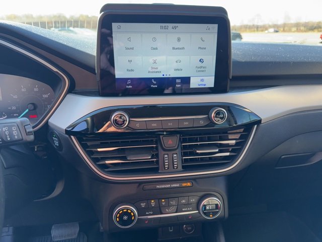 Used 2020 Ford Escape SE image 24