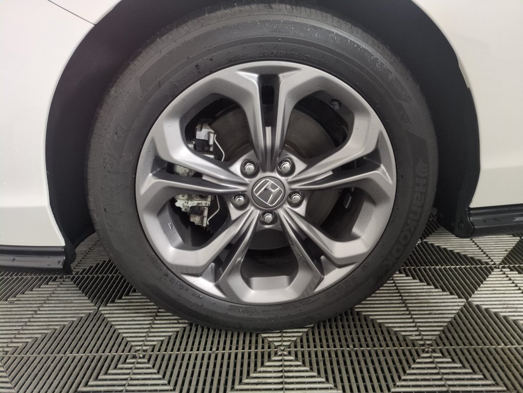 Certified 2024 Honda Accord EX-L image 30