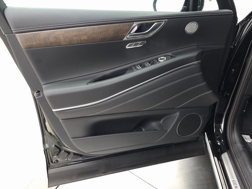 Used 2026 Genesis GV80 2.5T Select image 10