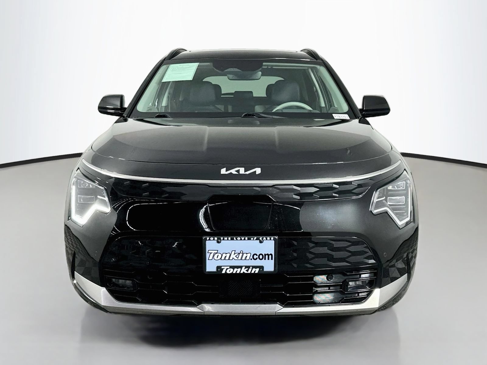 Used 2024 Kia Niro Wave FWD image 2