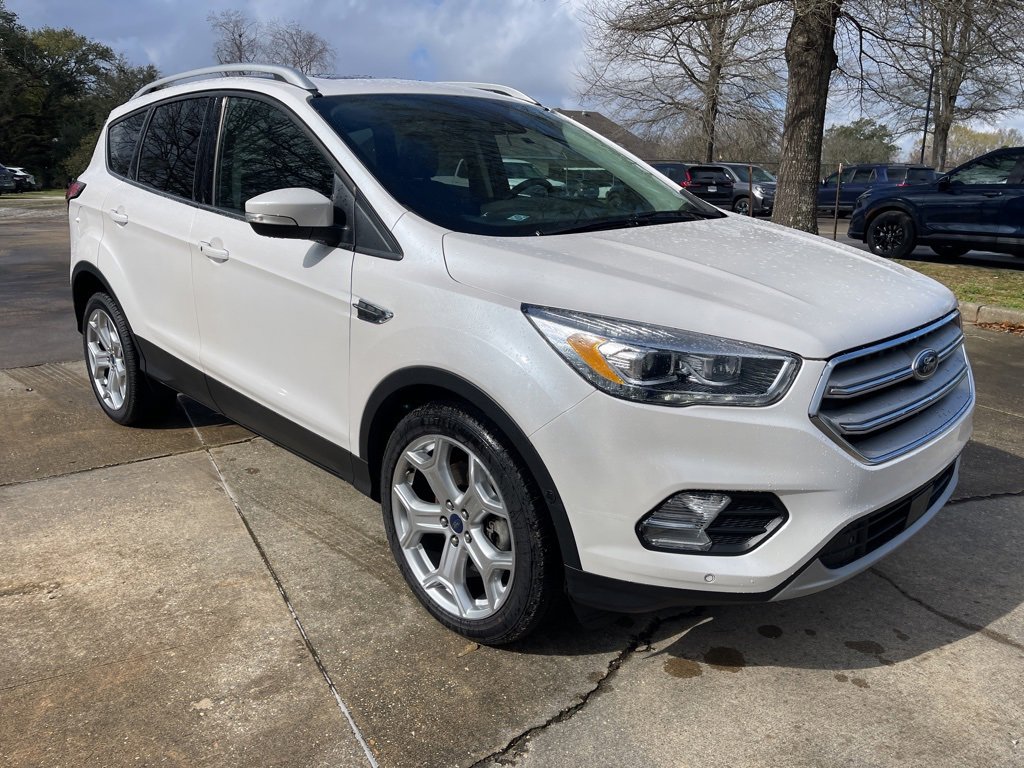 Used 2019 Ford Escape Titanium image 3