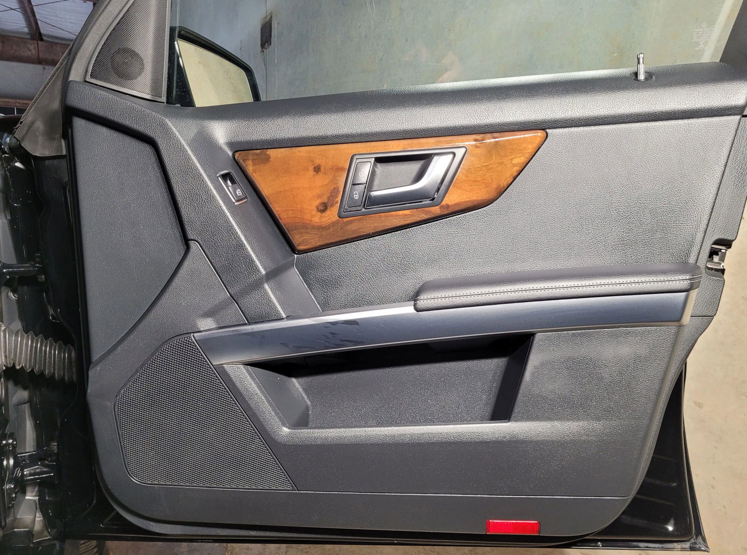 Used 2015 Mercedes-Benz GLK 350 4MATIC image 15