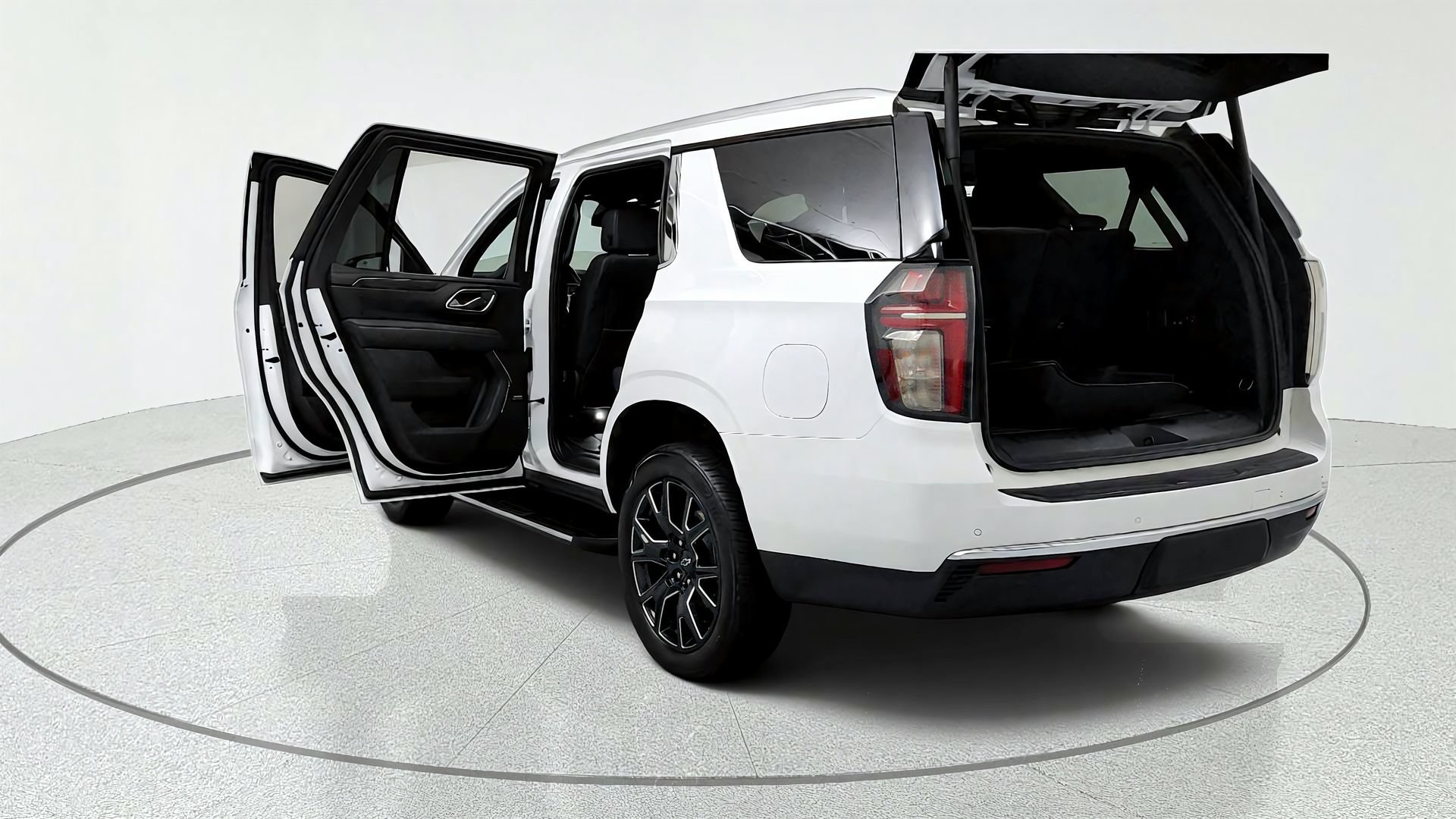Certified 2023 Chevrolet Tahoe LT w/ LT Signature Plus Package AWD/4WD image 11