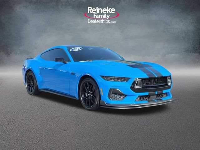 Used 2025 Ford Mustang GT RWD image 3