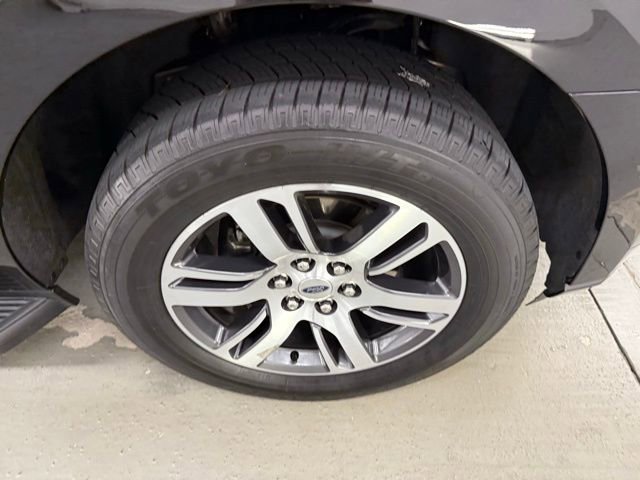 Used 2024 Ford Expedition Limited image 5