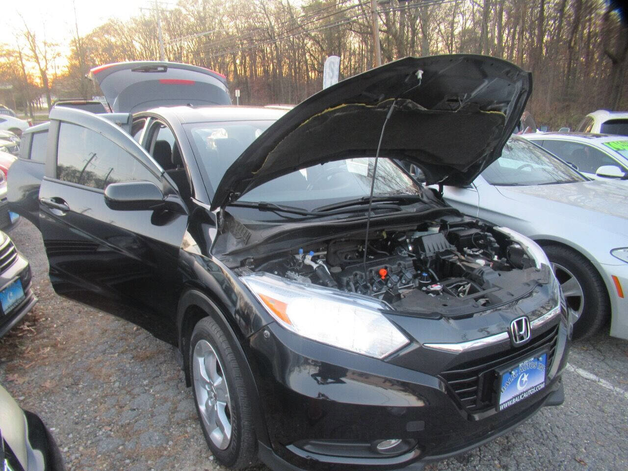 Used 2016 Honda HR-V LX image 8