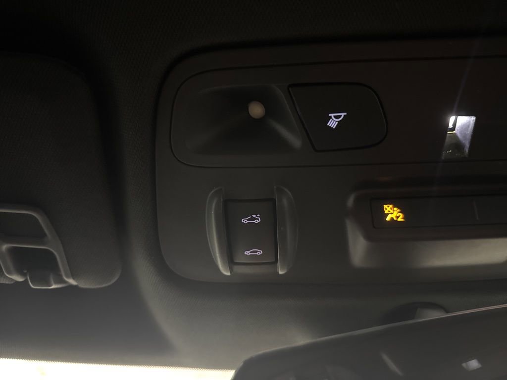 Used 2018 Chevrolet Camaro SS RWD image 39