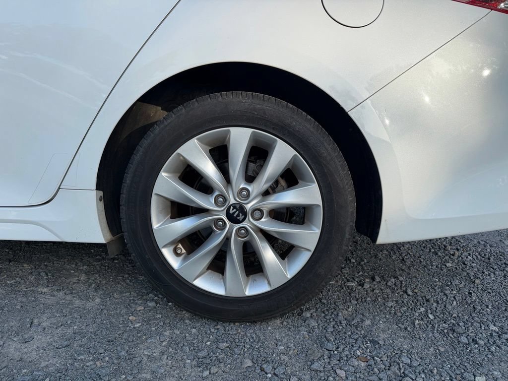Used 2018 Kia Optima S w/ Panoramic Sunroof Package FWD image 28