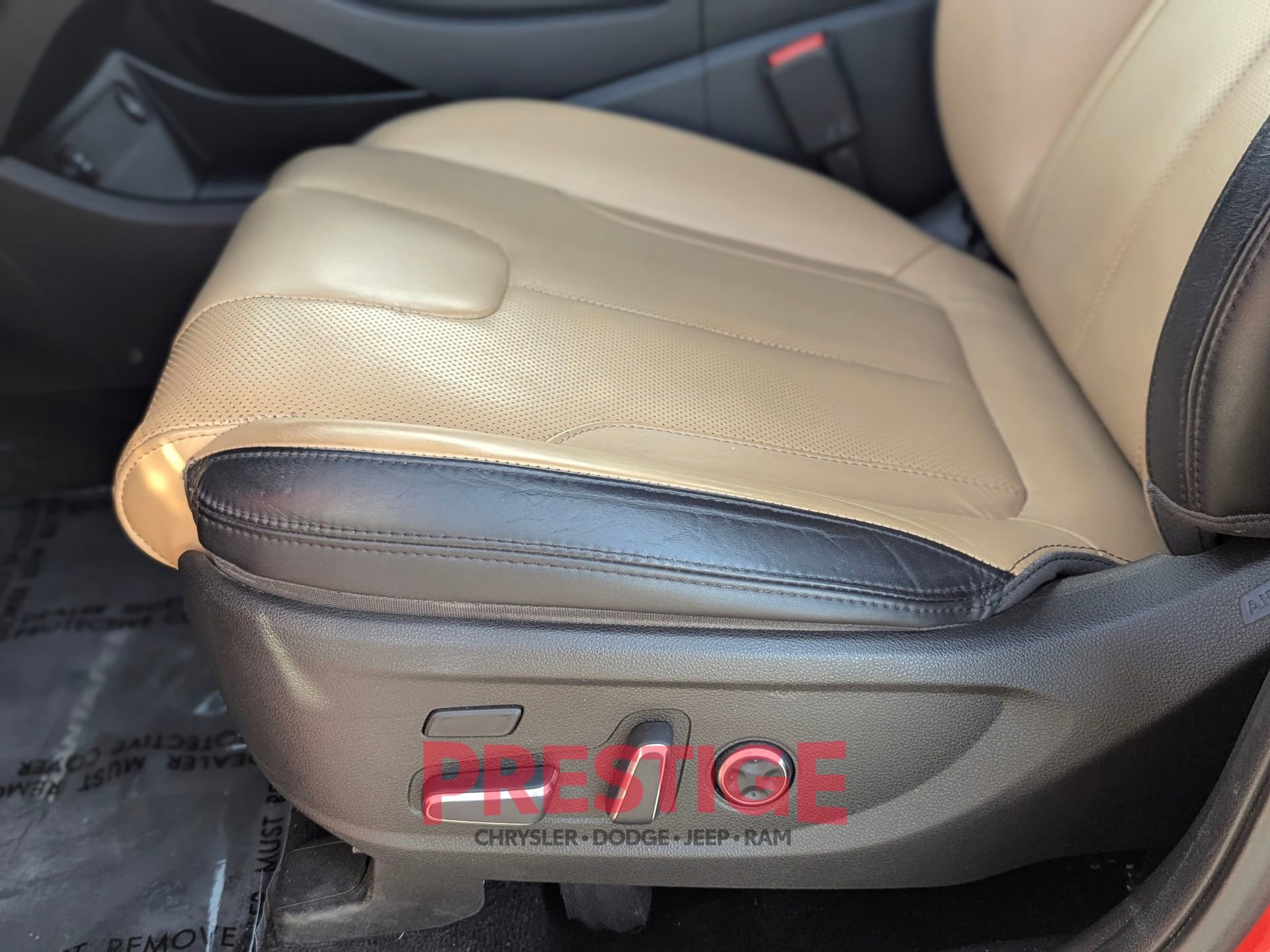 Used 2023 Hyundai Santa Fe Calligraphy w/ Cargo Package image 27