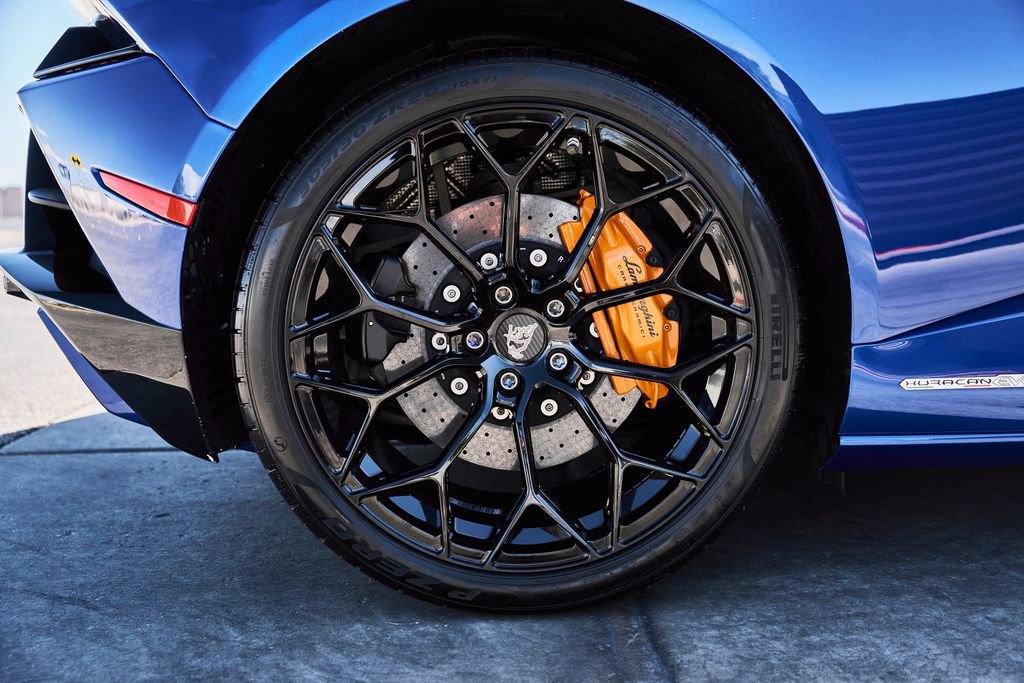 Used 2020 Lamborghini Huracan EVO AWD/4WD image 29