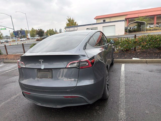 Used 2023 Tesla Model Y Performance AWD/4WD image 11