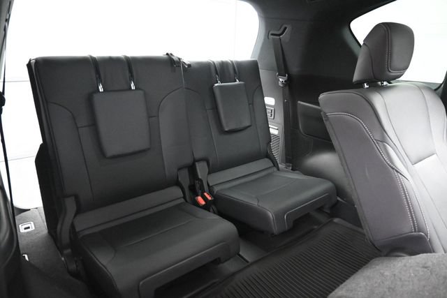 Used 2023 Lexus LX 600 F Sport w/ Accessory Package (Z1) AWD/4WD image 25