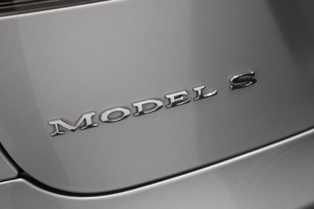 Used 2015 Tesla Model S 85 RWD image 9