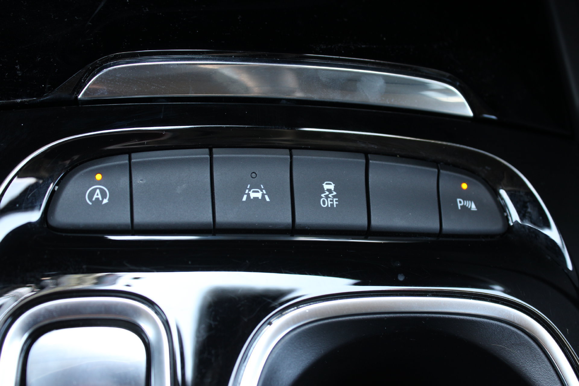 Used 2023 Buick Envision Essence FWD image 44