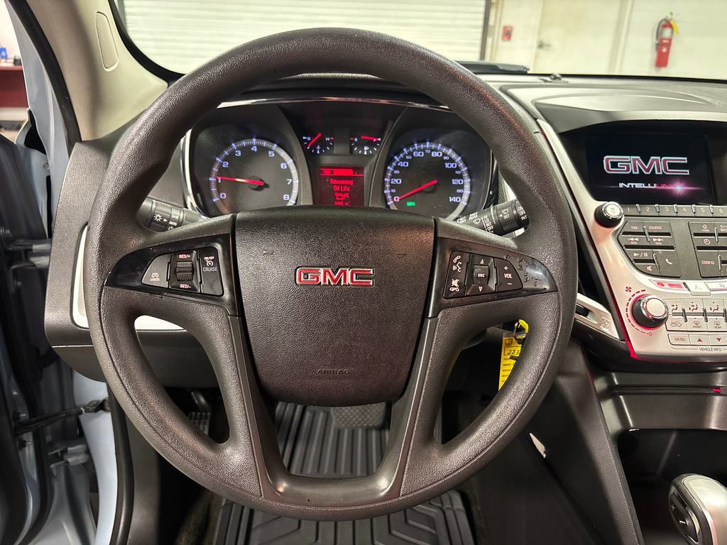 Used 2015 GMC Terrain SLE FWD image 31