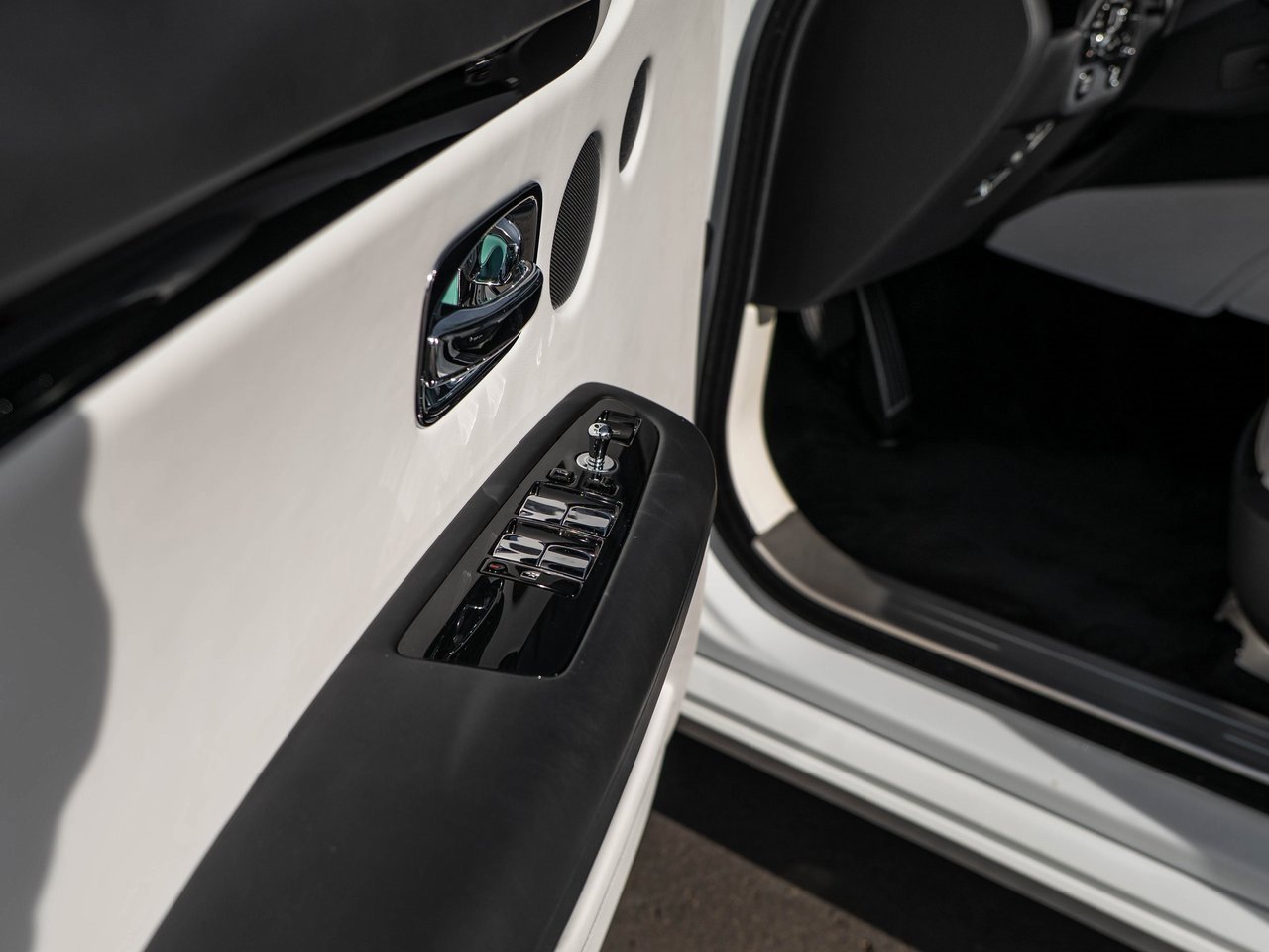 Used 2022 Rolls-Royce Ghost image 26