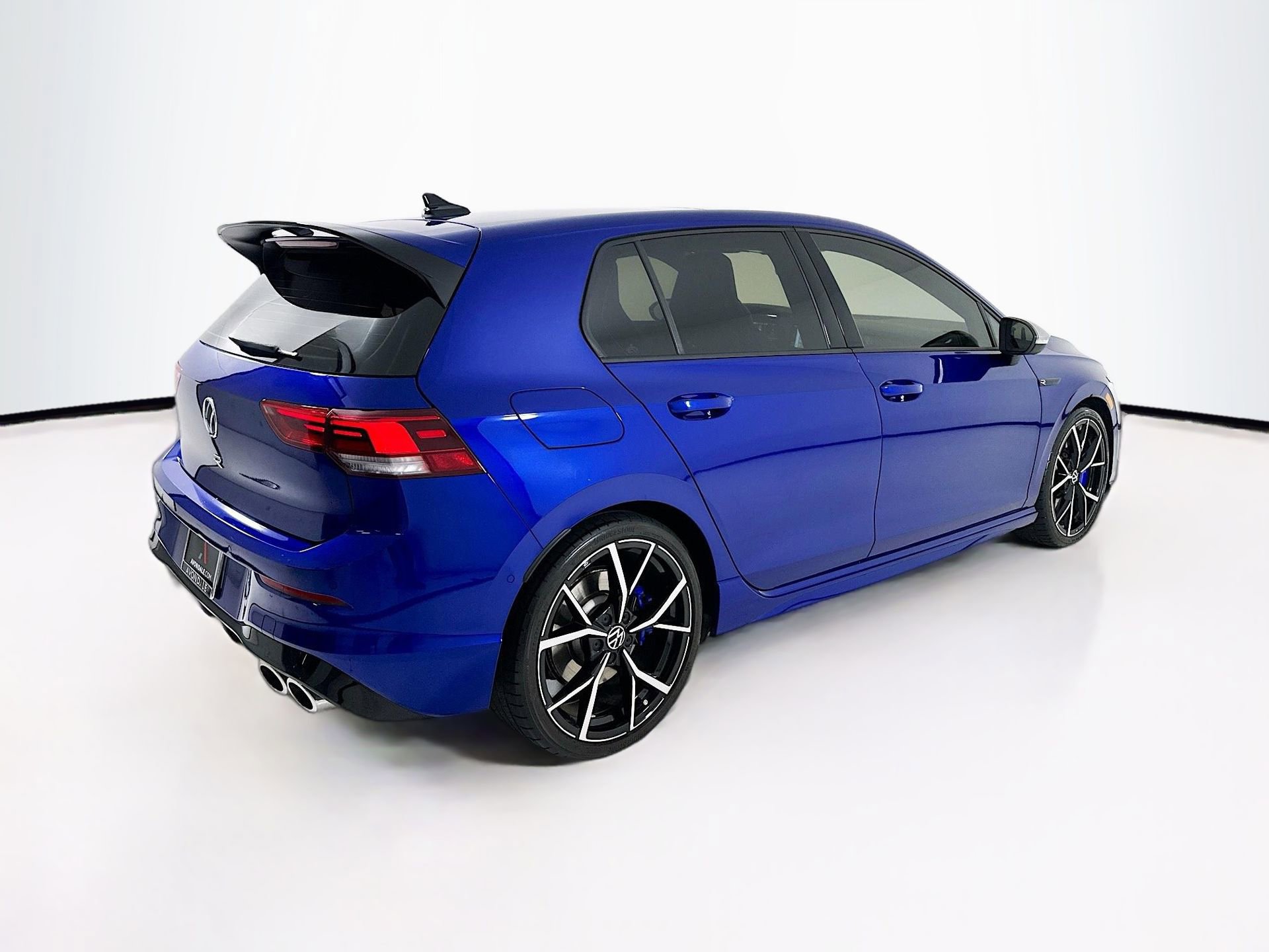 Used 2023 Volkswagen Golf R AWD/4WD image 8