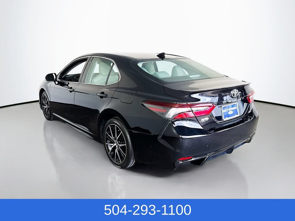 Used 2023 Toyota Camry SE FWD image 9