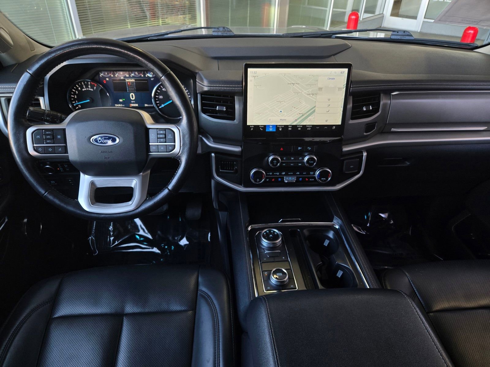 Used 2023 Ford Expedition Max XLT image 15