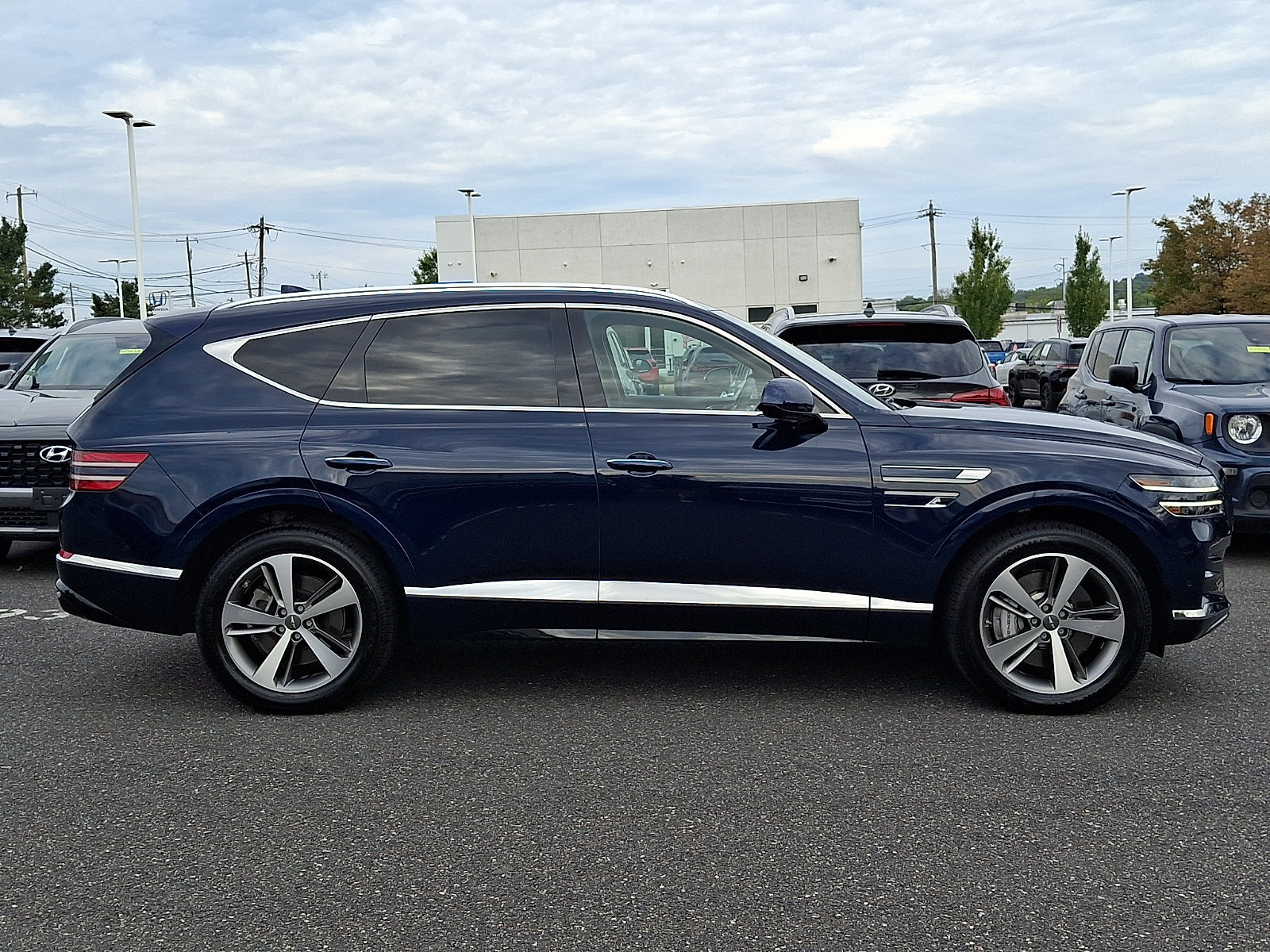 Used 2021 Genesis GV80 3.5T Advanced + AWD/4WD image 7