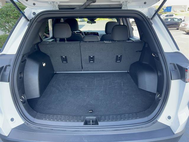 Used 2025 Chevrolet Equinox LT AWD/4WD image 15