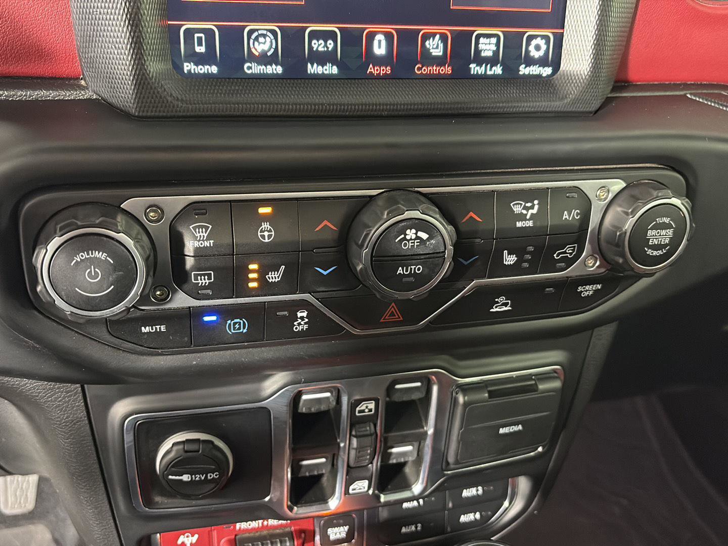 Used 2023 Jeep Wrangler Unlimited Rubicon 4xe AWD/4WD image 34