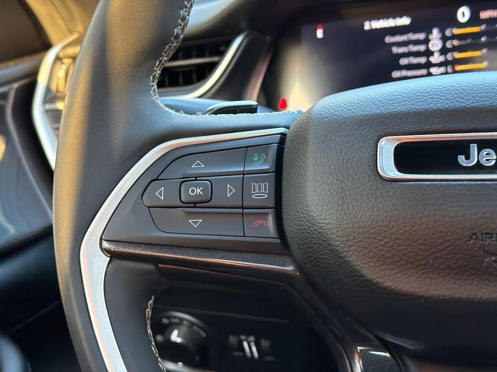 Used 2023 Jeep Grand Cherokee Altitude image 22