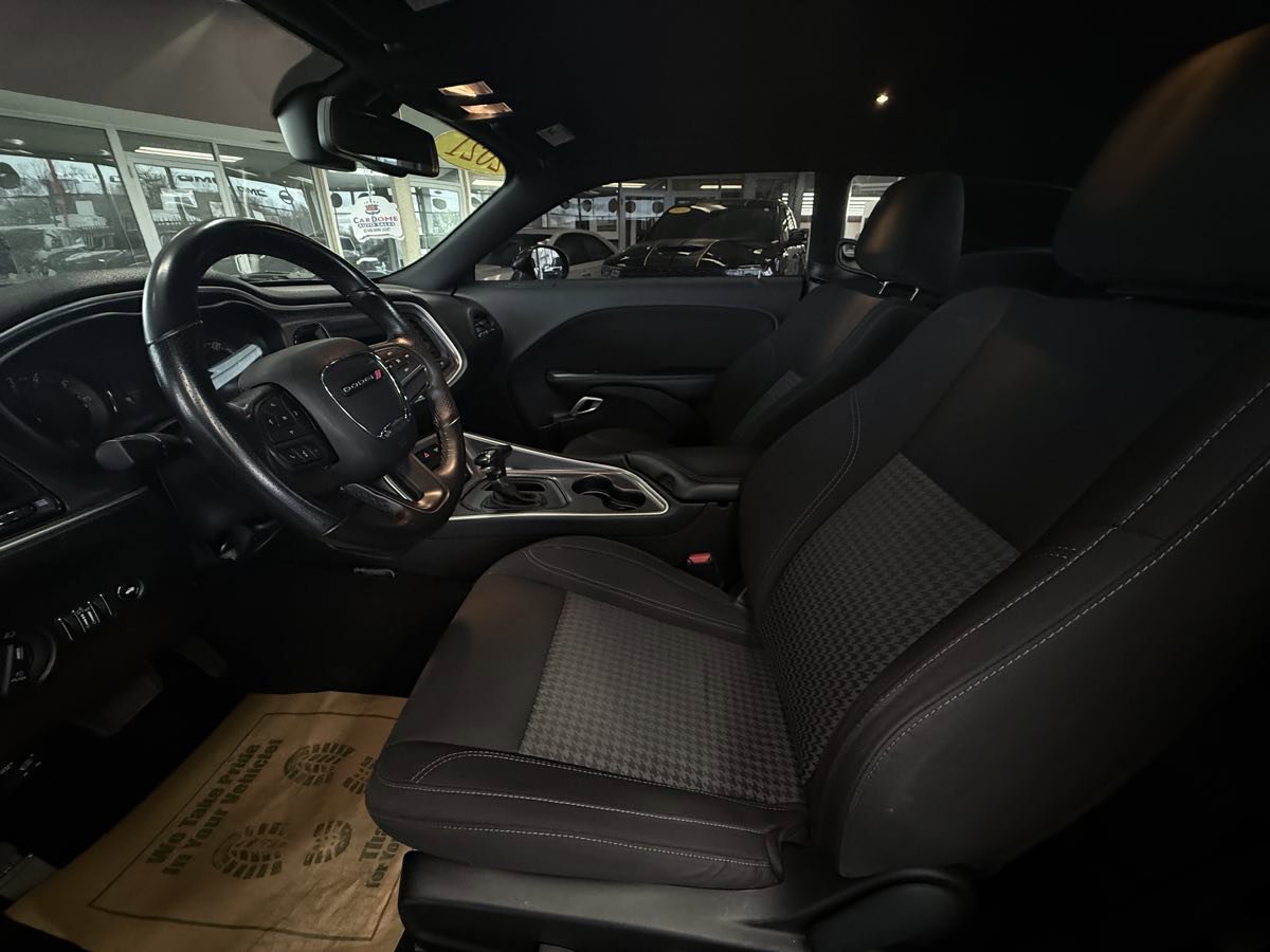 Used 2021 Dodge Challenger SXT w/ Blacktop Package image 26
