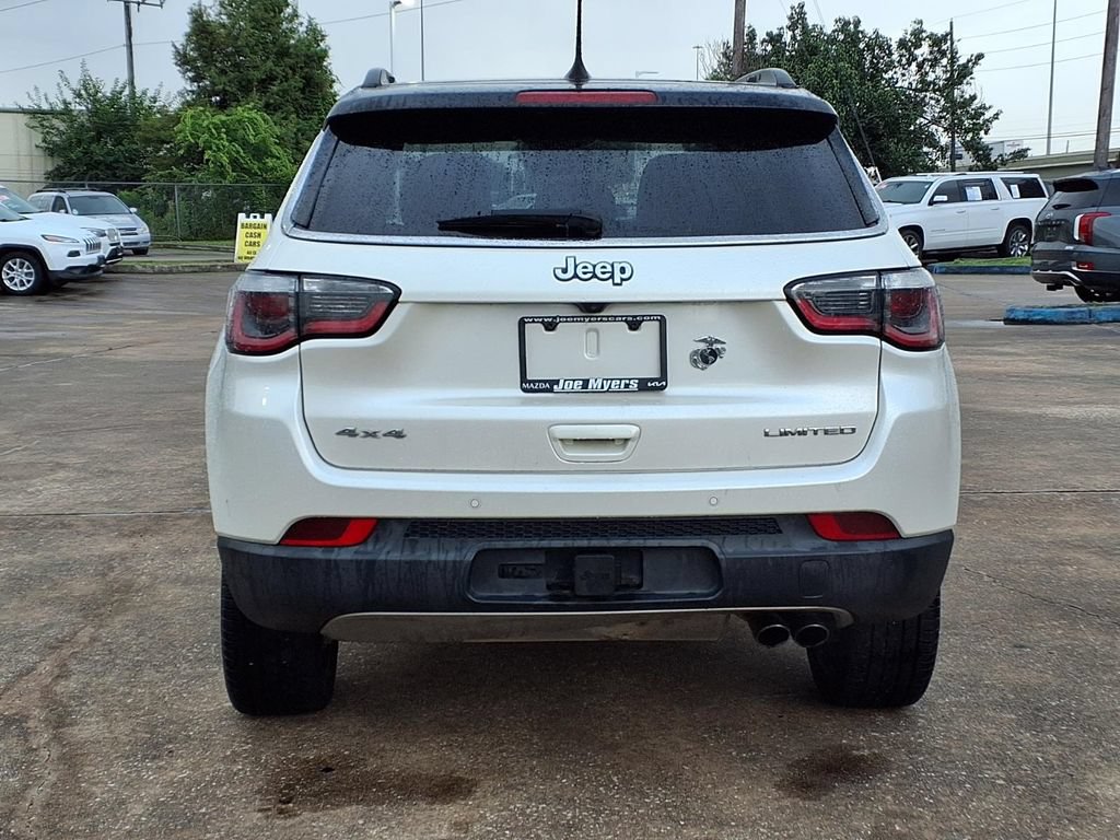 Used 2018 Jeep Compass Limited w/ Navigation Group AWD/4WD image 8