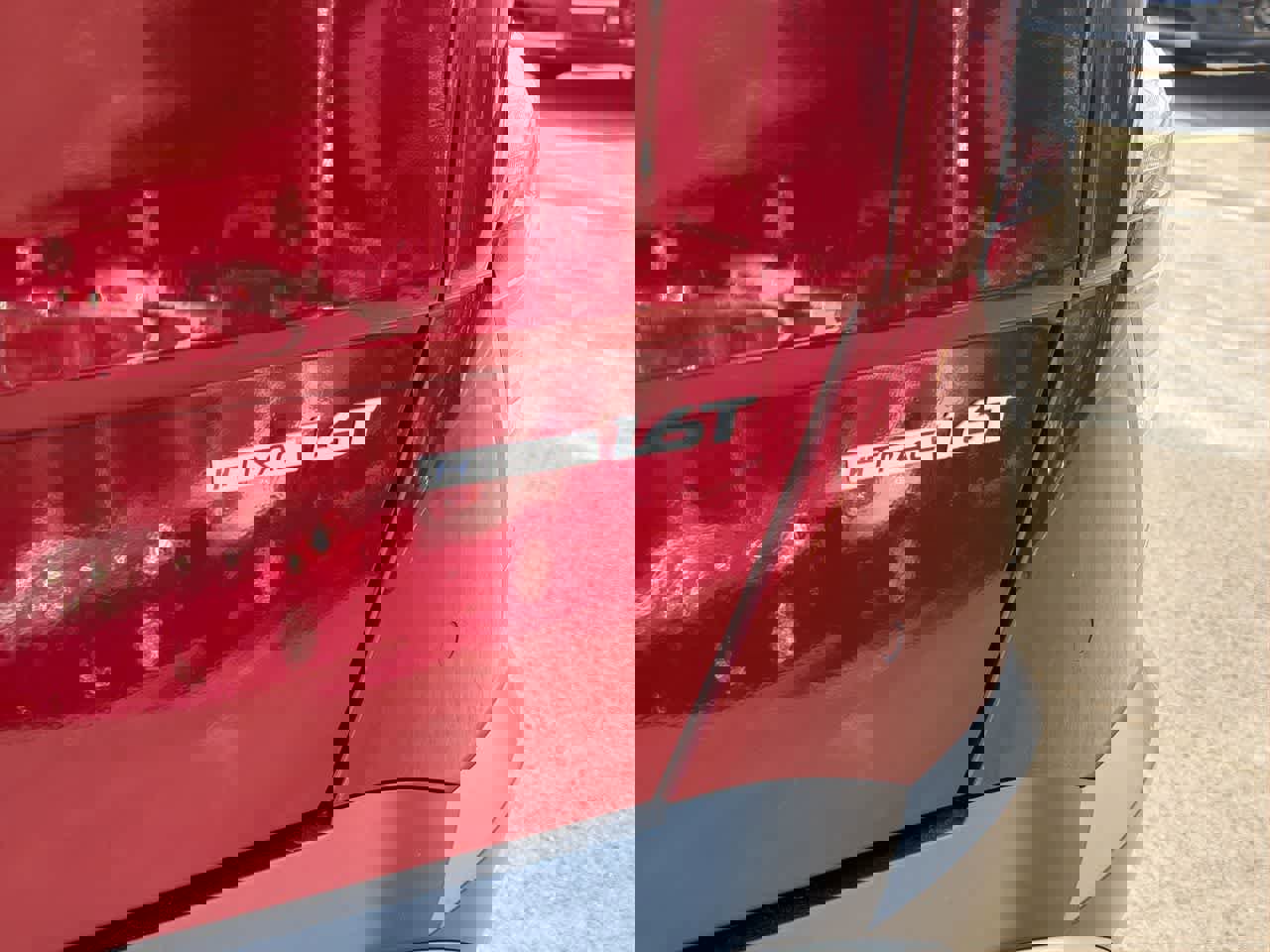 Used 2025 Hyundai Kona Limited image 18