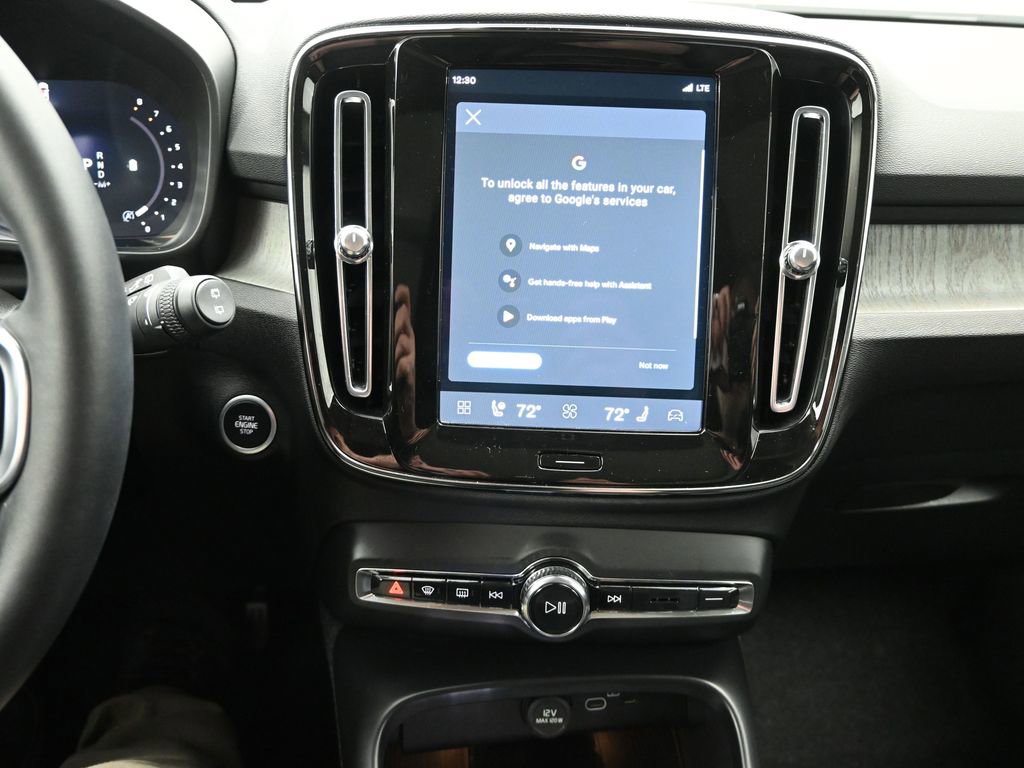 Used 2023 Volvo XC40 B5 Ultimate w/ Protection Package Premier image 13