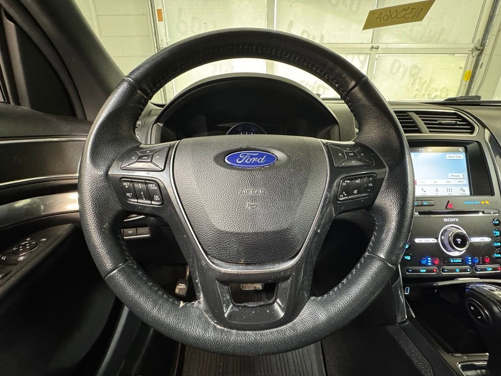 Used 2018 Ford Explorer Limited w/ Equipment Group 301A FWD image 35