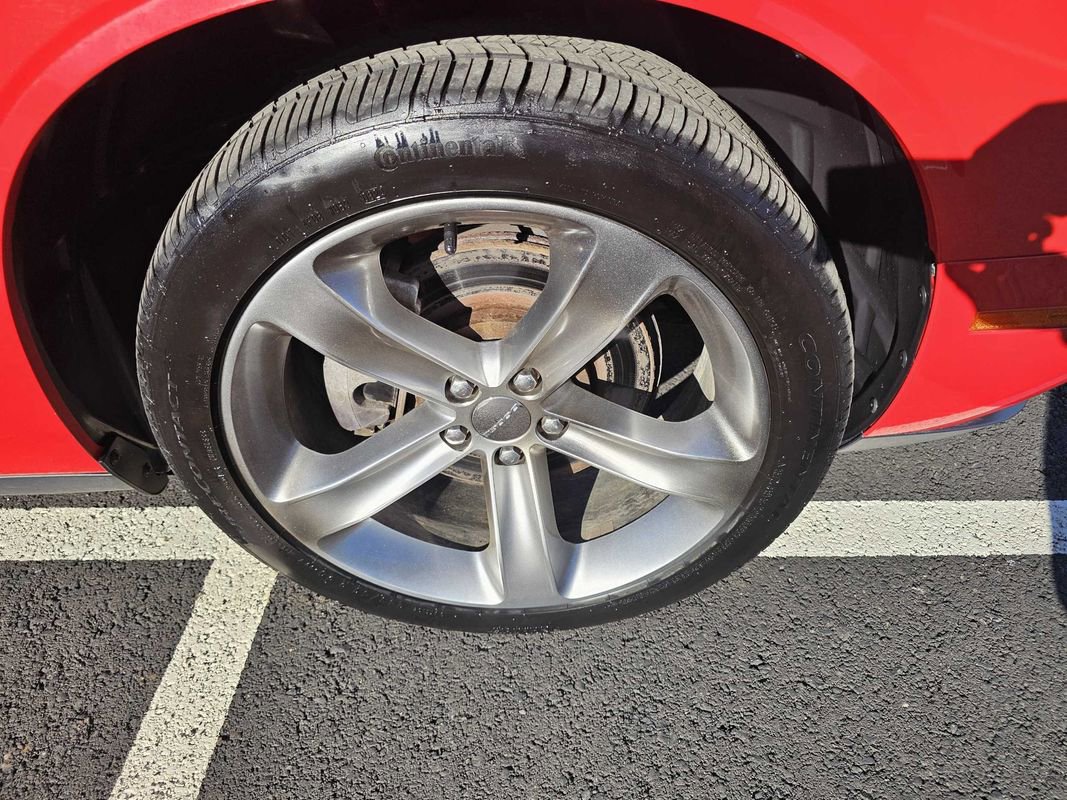 Used 2015 Dodge Challenger R/T w/ Quick Order Package 22B R/T image 8