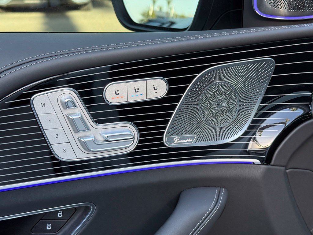 Used 2024 Mercedes-Benz Maybach GLS 600 4MATIC image 4