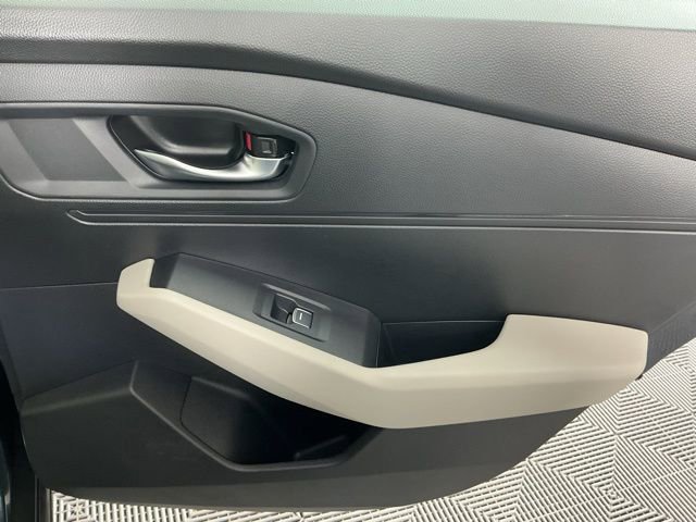 Used 2025 Honda Accord SE image 11