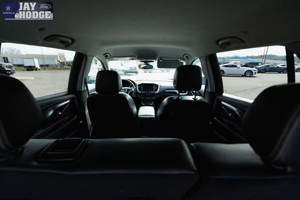 Used 2024 GMC Terrain SLT image 4
