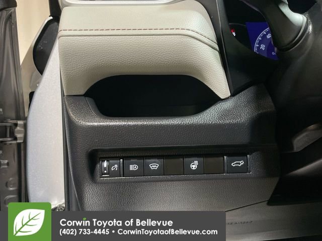 Used 2023 Toyota RAV4 XLE Premium image 20