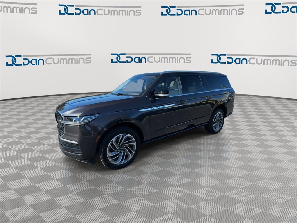 New 2025 Lincoln Navigator L Reserve image 4