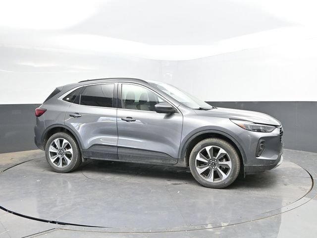 Used 2024 Ford Escape Platinum AWD/4WD image 4