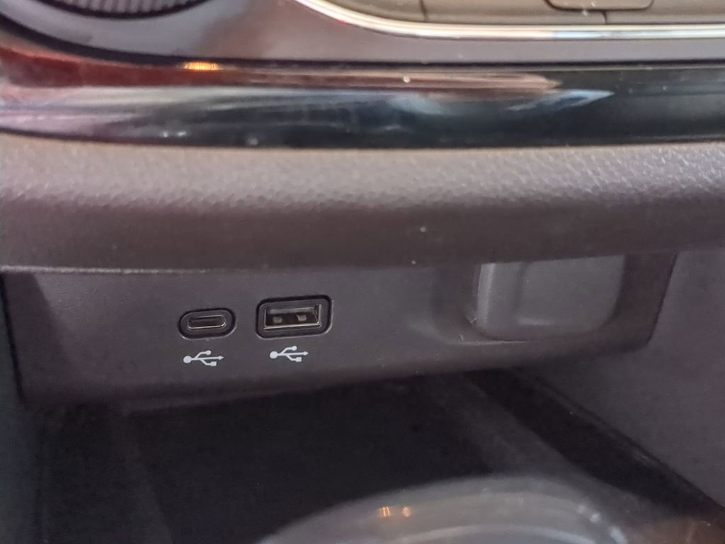 Used 2024 Buick Envista Sport Touring w/ Convenience I Package image 29