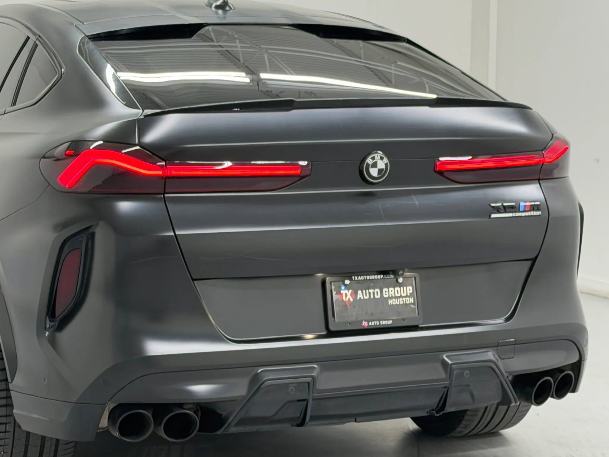 Used 2021 BMW X6 M w/ Executive Package AWD/4WD image 40