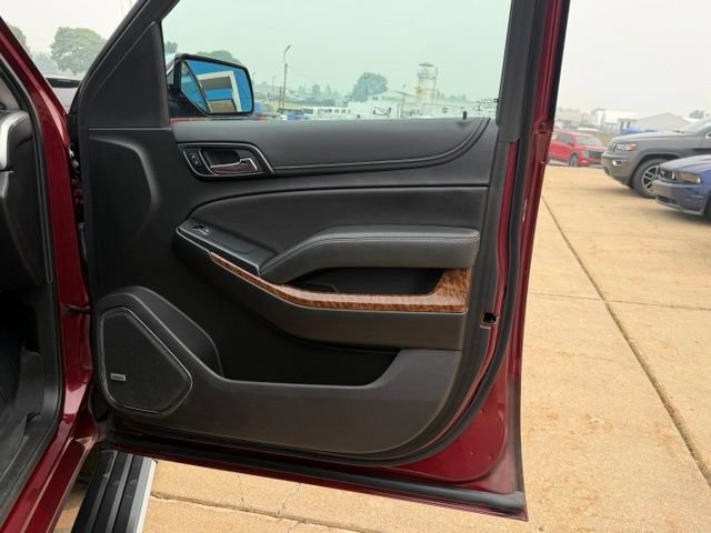 Used 2019 Chevrolet Suburban Premier w/ Premier Plus Edition AWD/4WD image 43