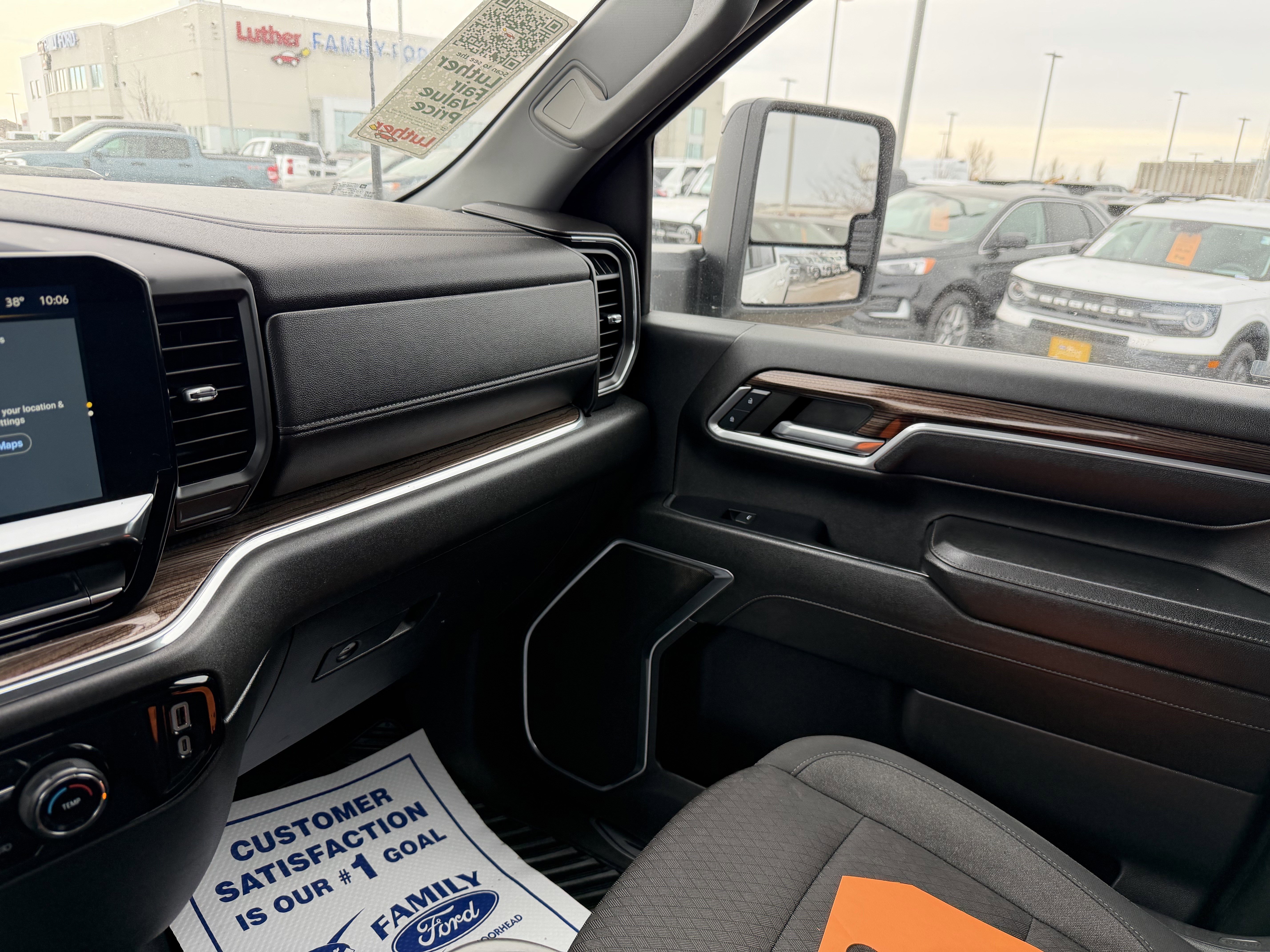 Used 2024 Chevrolet Silverado 2500 LT image 11