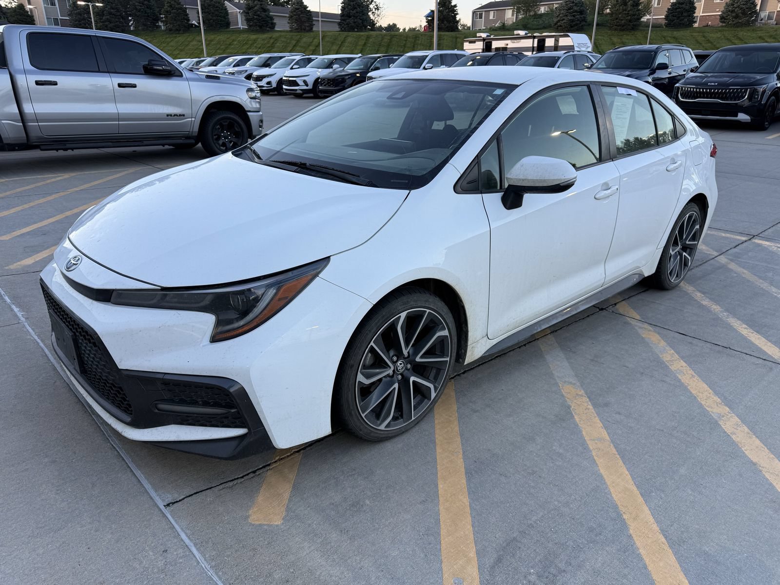 Used 2022 Toyota Corolla SE w/ Carpet Mat Package (TMS)