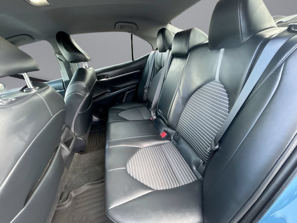 Used 2023 Toyota Camry SE FWD image 12