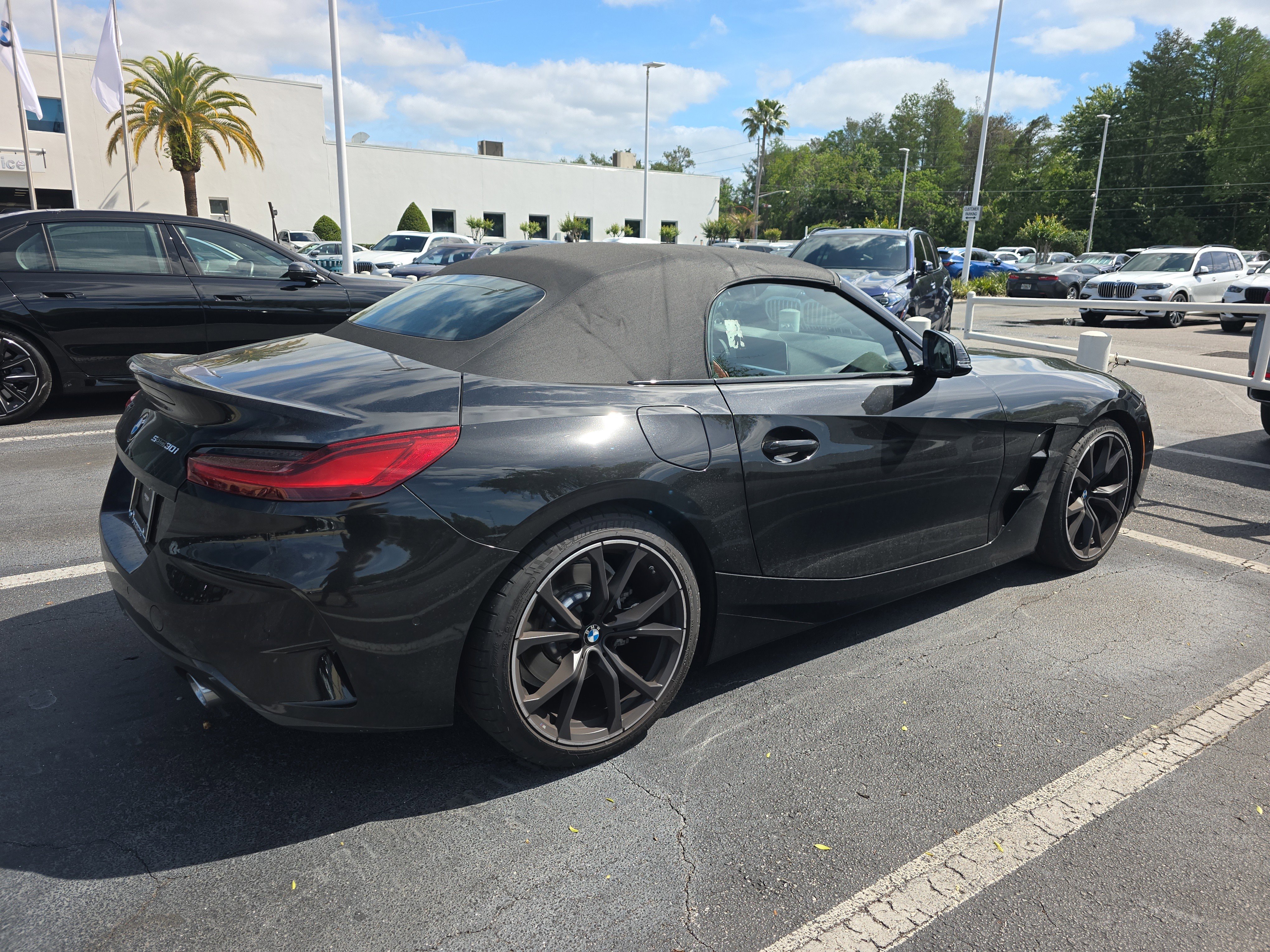 Used 2023 BMW Z4 sDrive30i w/ Premium Package image 2