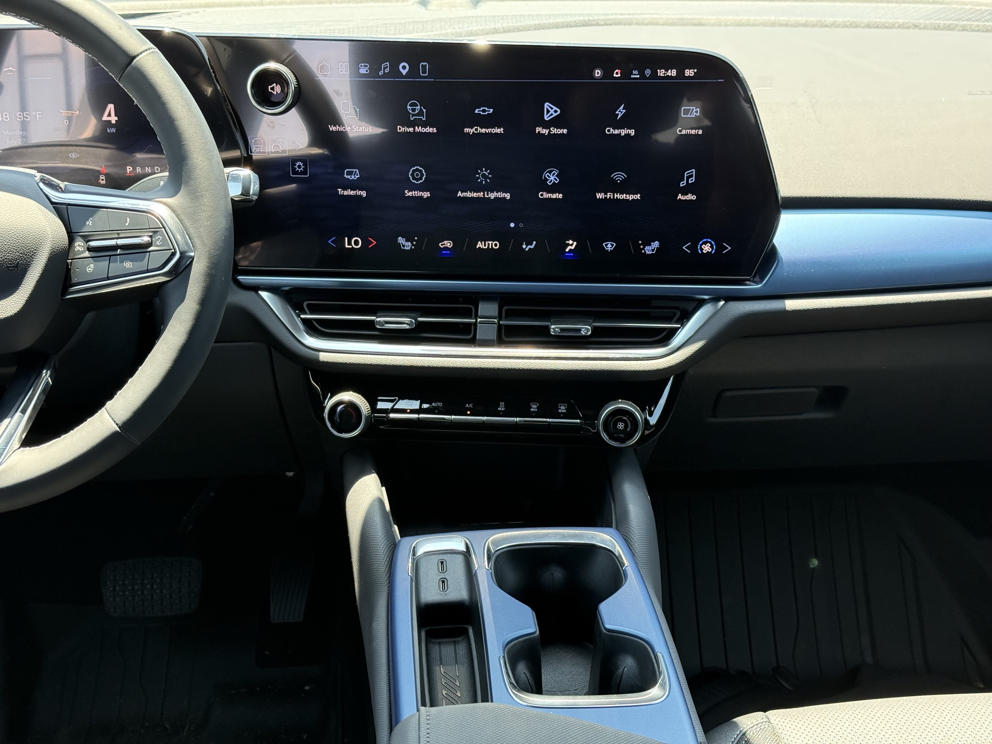 New 2026 Chevrolet Equinox EV LT FWD image 26