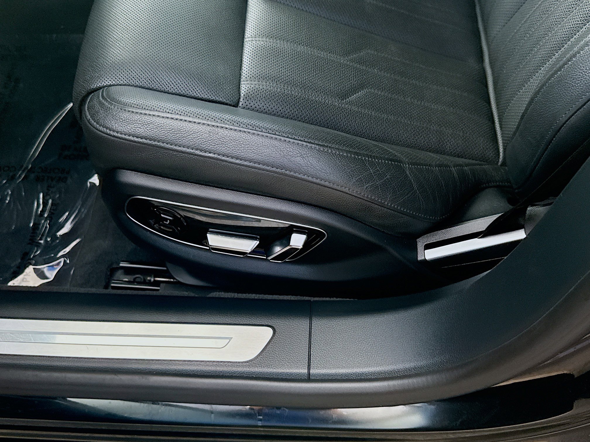 Used 2020 Audi A8 L 4.0T w/ Executive Package image 18